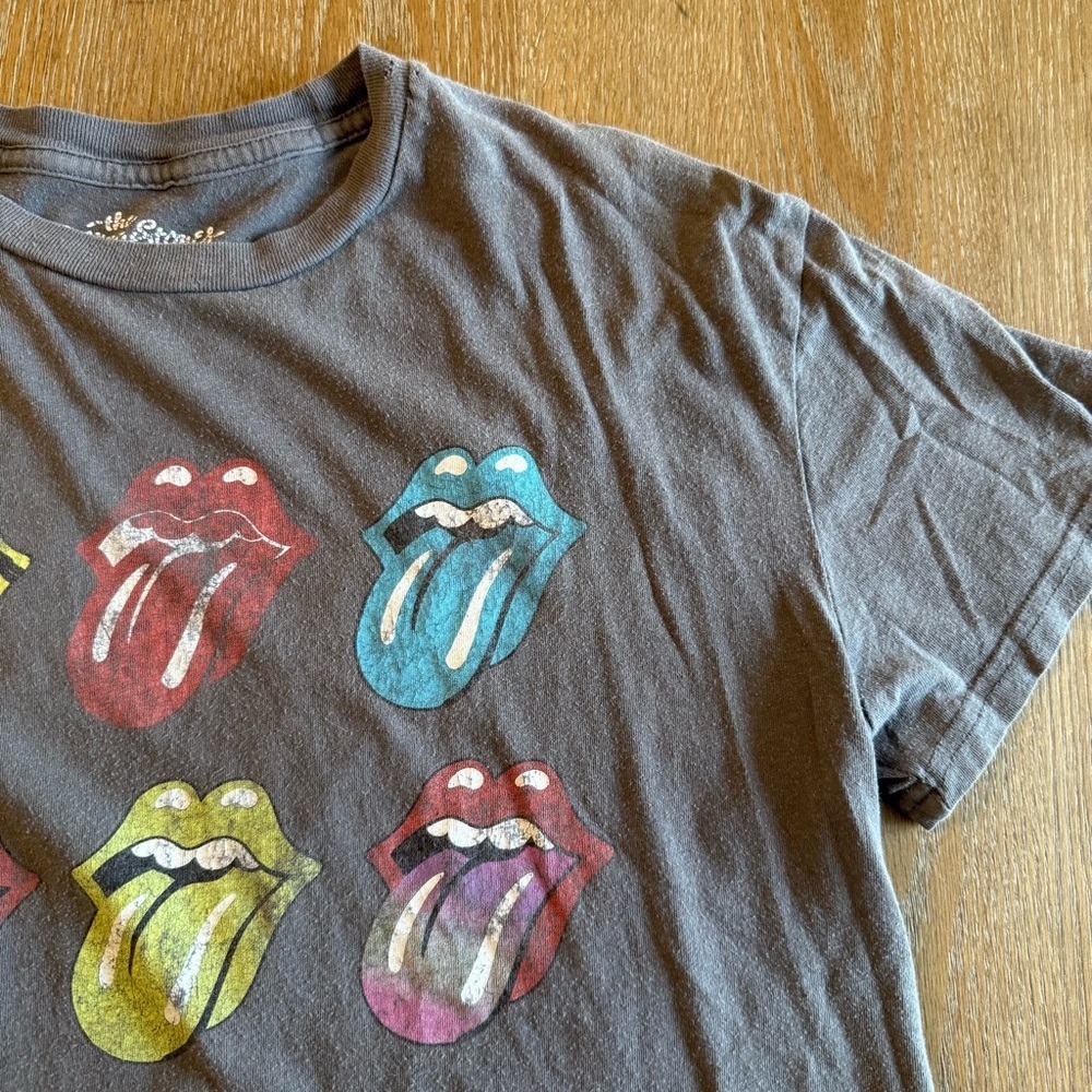 Target Multicolor Graphic Tee - Picture 3 of 6